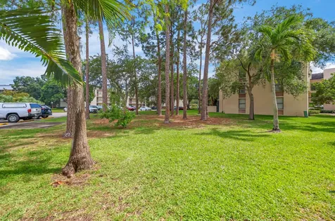 8421 Forest Hills Drive Coral Springs FL 33065