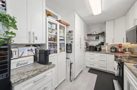 8421 Forest Hills Drive Coral Springs FL 33065