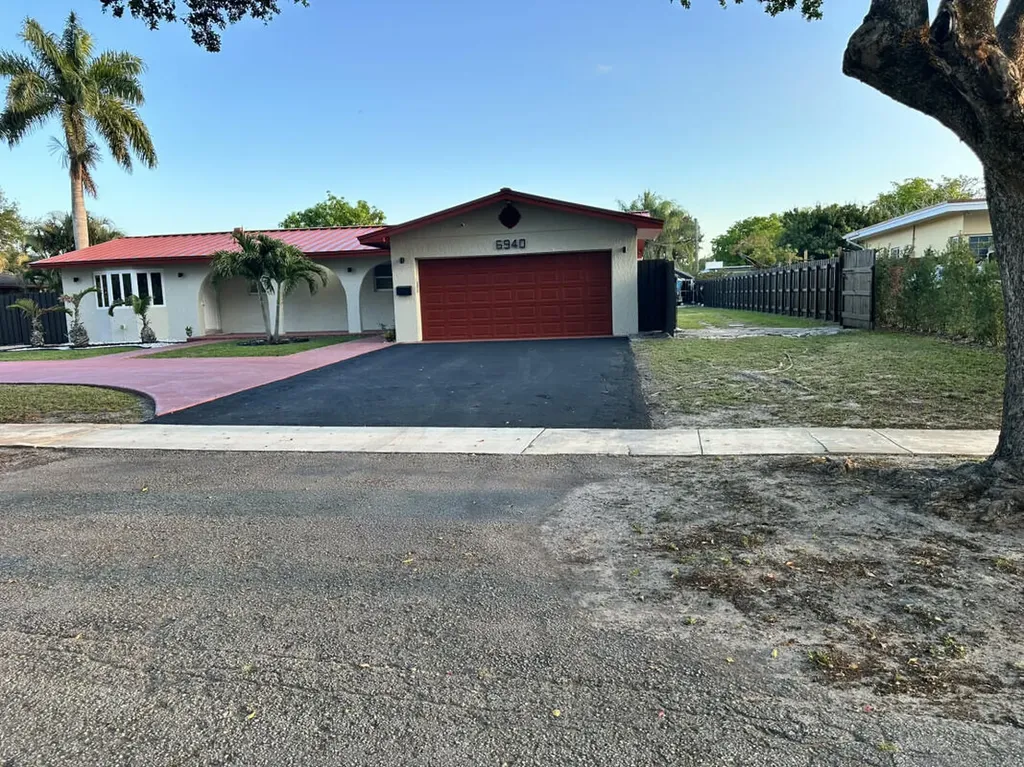 6940 Plantation Road Plantation FL 33317