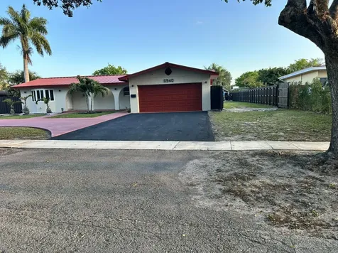 6940 Plantation Road Plantation FL 33317