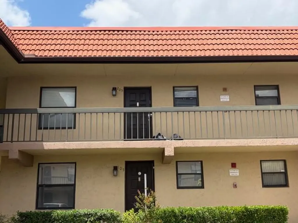 21906 Lake Forest Circle Boca Raton FL 33433