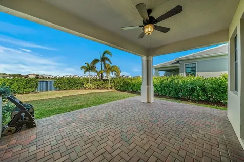 601 SE Fascino Circle Port St Lucie FL 34984