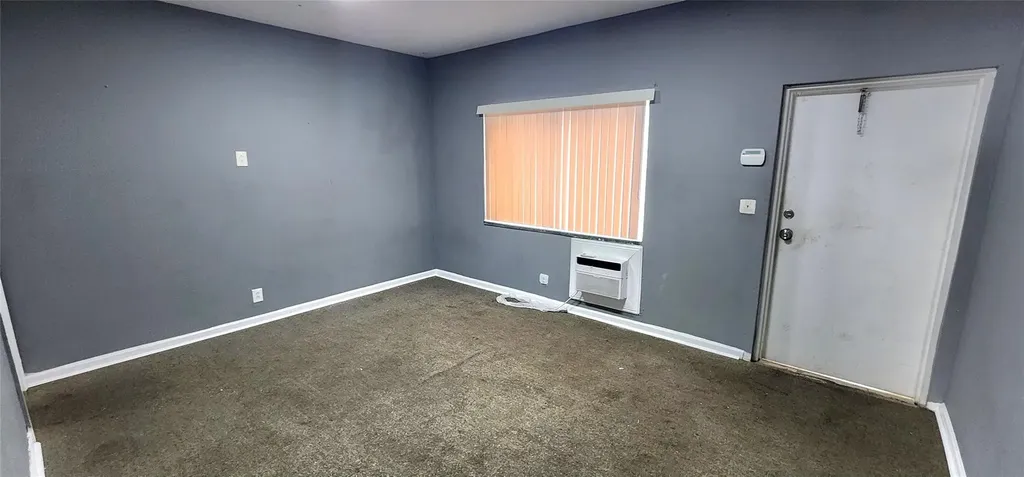 2324 NW 30th Court Oakland Park FL 33311