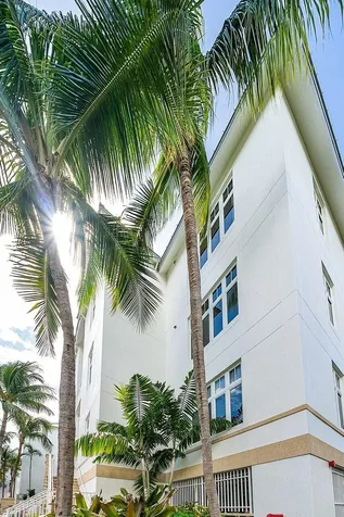 182 Lake Drive Palm Beach Shores FL 33404
