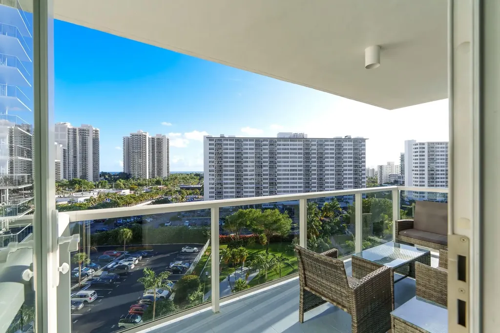 3300 NE 36th Street Fort Lauderdale FL 33308