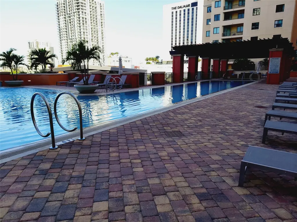 100 N Federal Highway Fort Lauderdale FL 33301