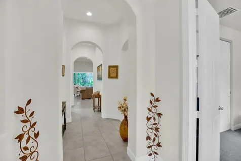 393 11th Square SW Vero Beach FL 32962