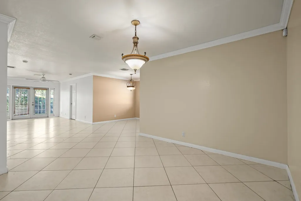 2241 NW 3rd Street Pompano Beach FL 33069