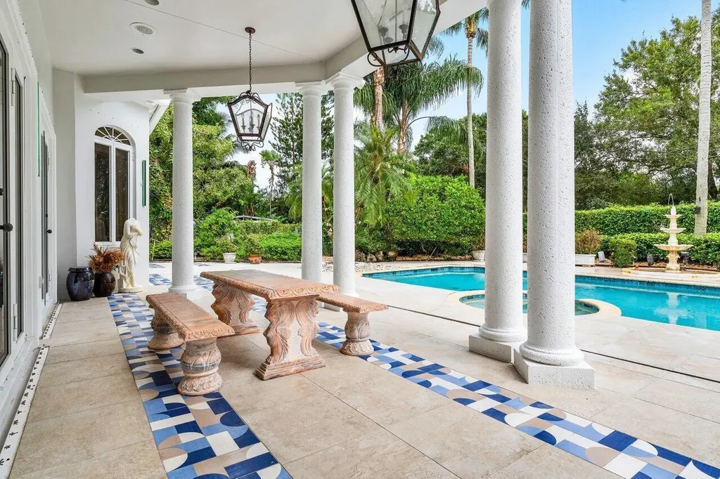 2540 Fairway Island Drive Wellington FL 33414