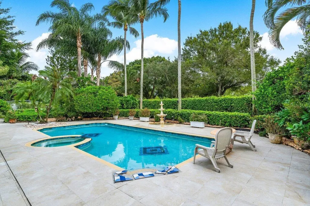 2540 Fairway Island Drive Wellington FL 33414