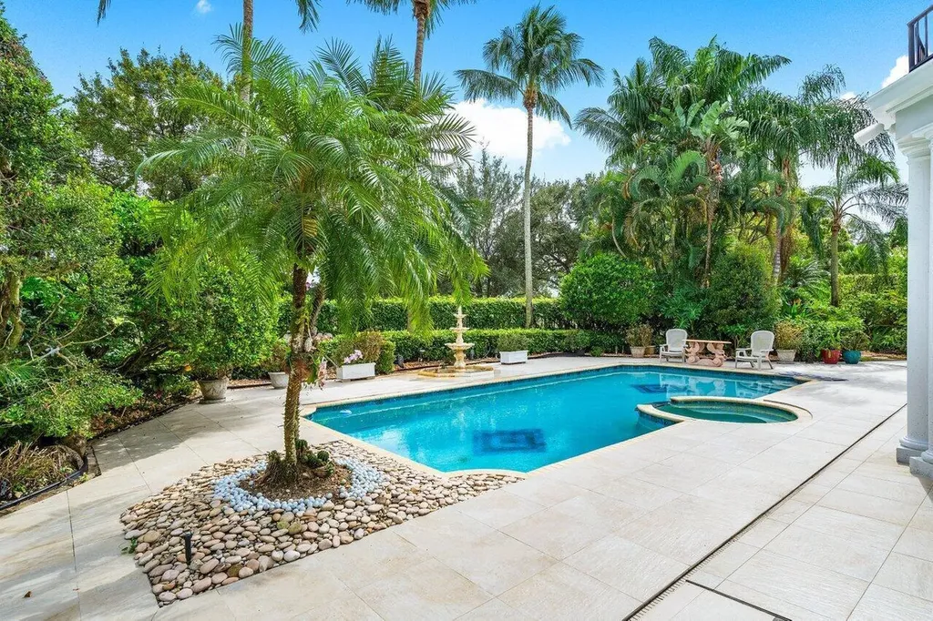 2540 Fairway Island Drive Wellington FL 33414