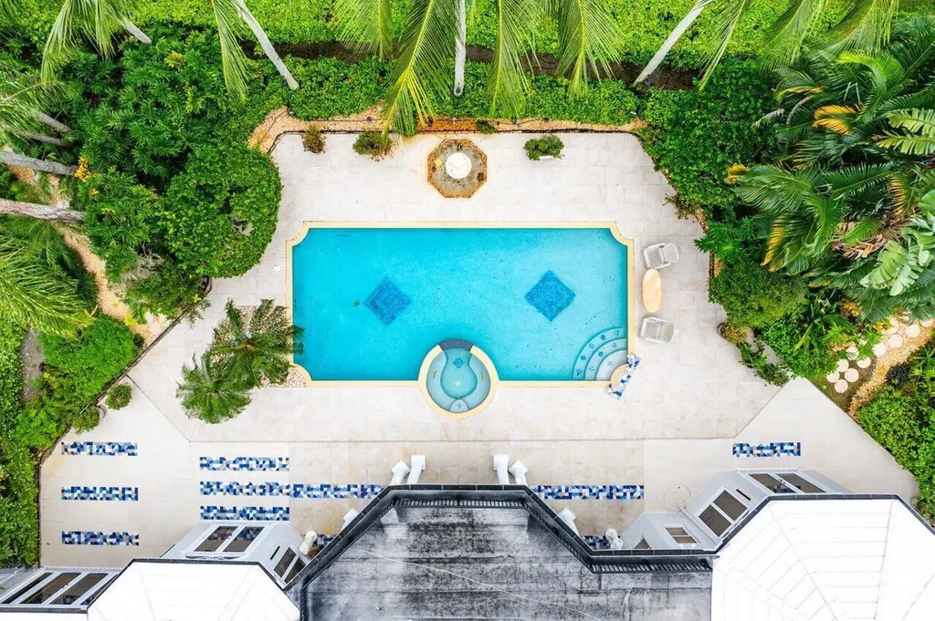 2540 Fairway Island Drive Wellington FL 33414