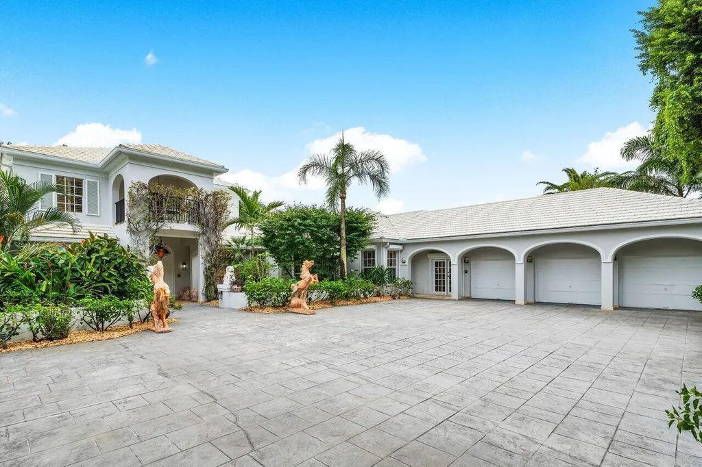 2540 Fairway Island Drive Wellington FL 33414