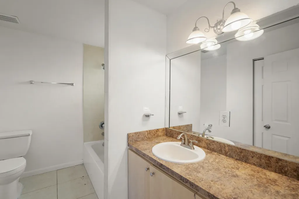 2241 NW 3rd Street Pompano Beach FL 33069