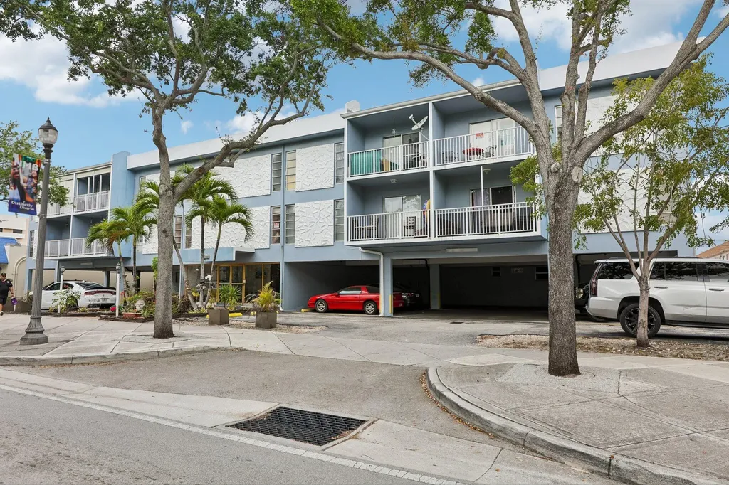 1735 NE 164th Street North Miami Beach FL 33162