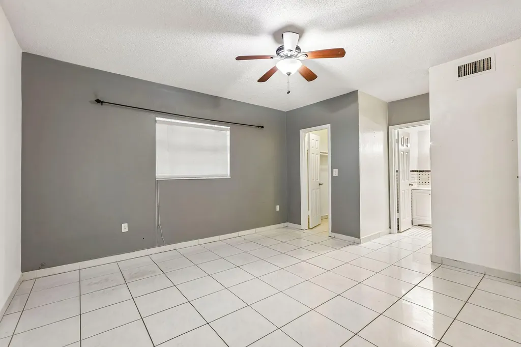 1735 NE 164th Street North Miami Beach FL 33162