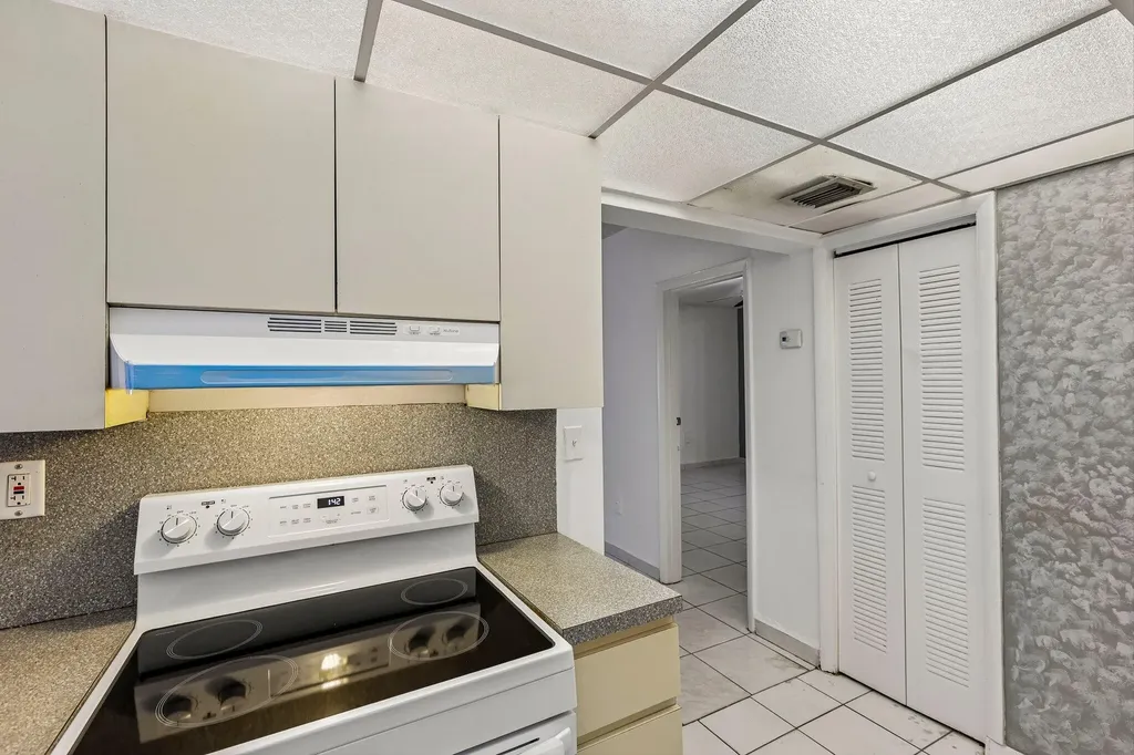1735 NE 164th Street North Miami Beach FL 33162