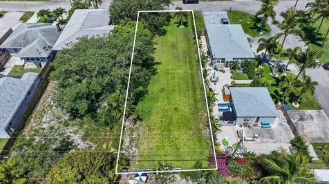 614 N 5th Street Lantana FL 33462