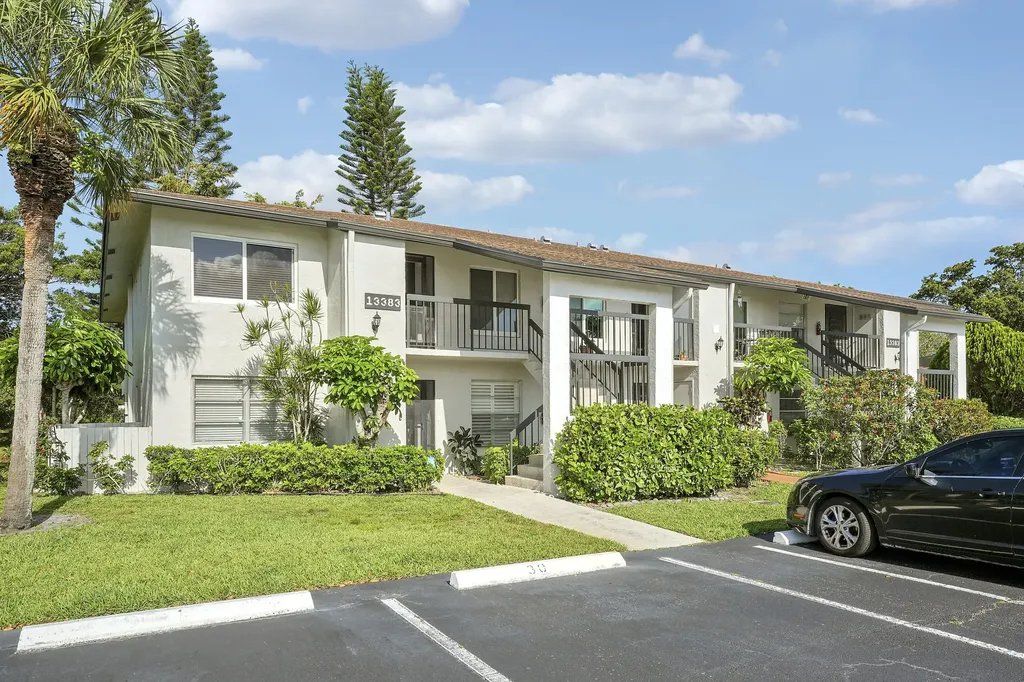13383 Pineapple Palm Court Delray Beach FL 33484