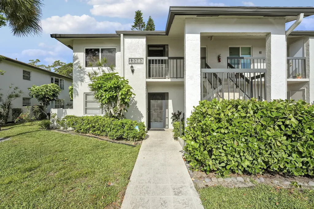 13383 Pineapple Palm Court Delray Beach FL 33484
