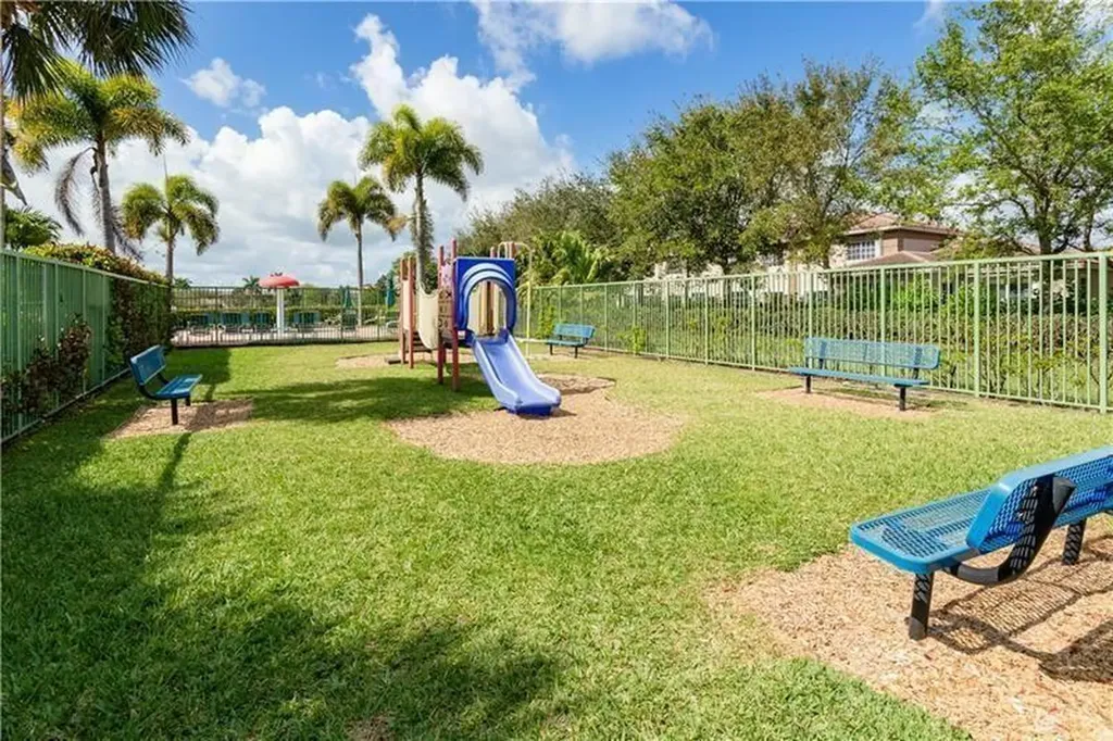 6760 Heritage Boynton Beach FL 33437