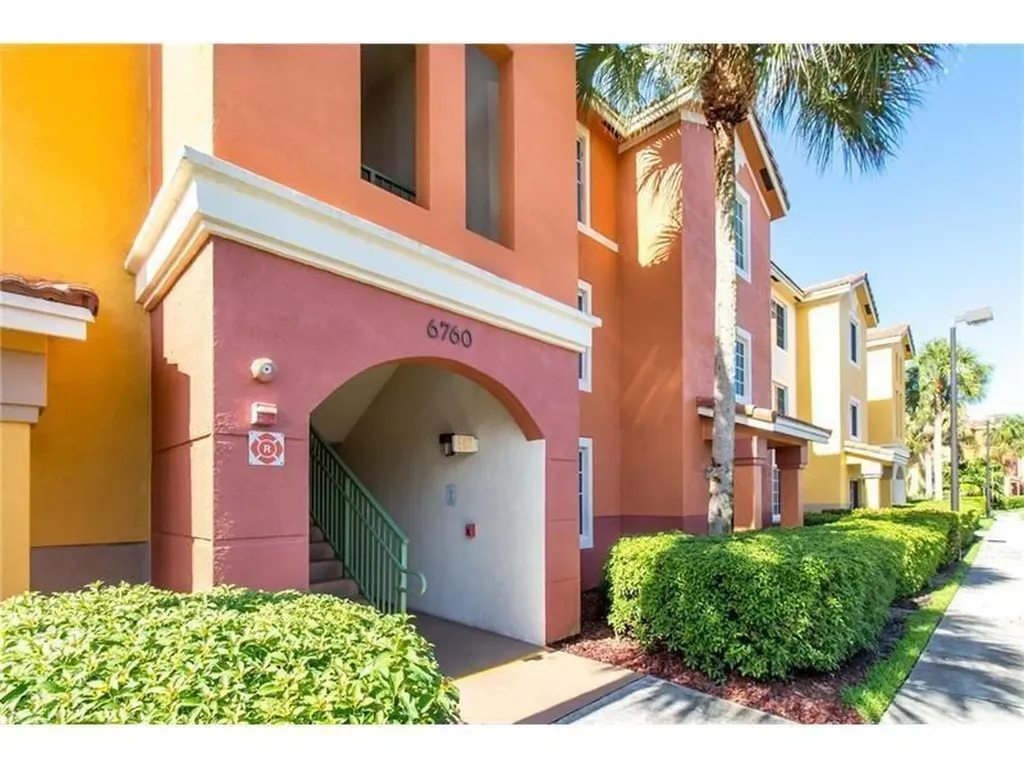 6760 Heritage Boynton Beach FL 33437