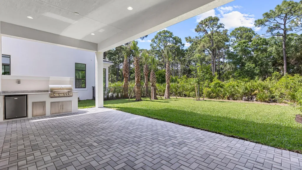 13314 Artisan Circle Palm Beach Gardens FL 33418