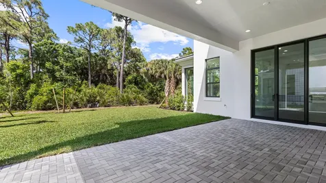 13314 Artisan Circle Palm Beach Gardens FL 33418