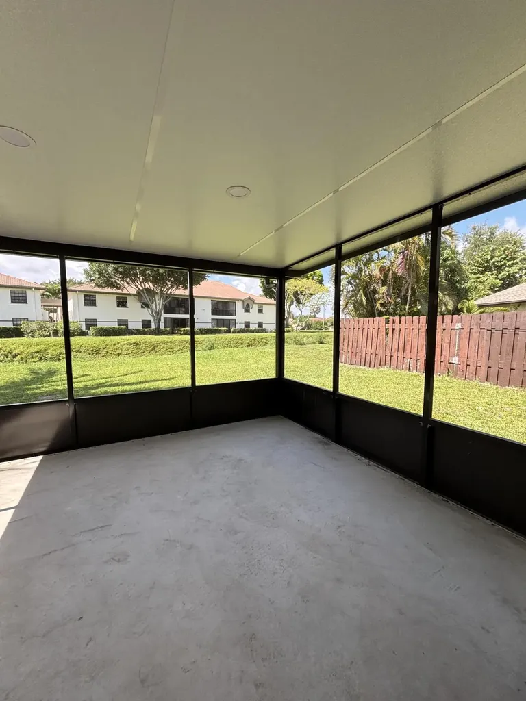 5430 Mirror Lakes Boulevard Boynton Beach FL 33472