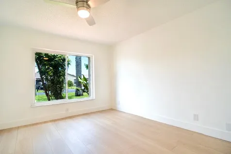 5430 Mirror Lakes Boulevard Boynton Beach FL 33472