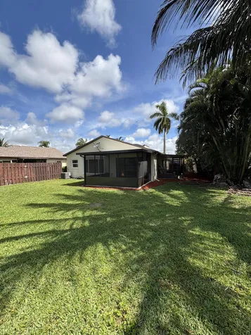 5430 Mirror Lakes Boulevard Boynton Beach FL 33472