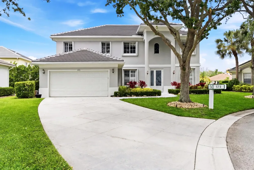 573 Cocoplum Drive Drive E Jupiter FL 33458