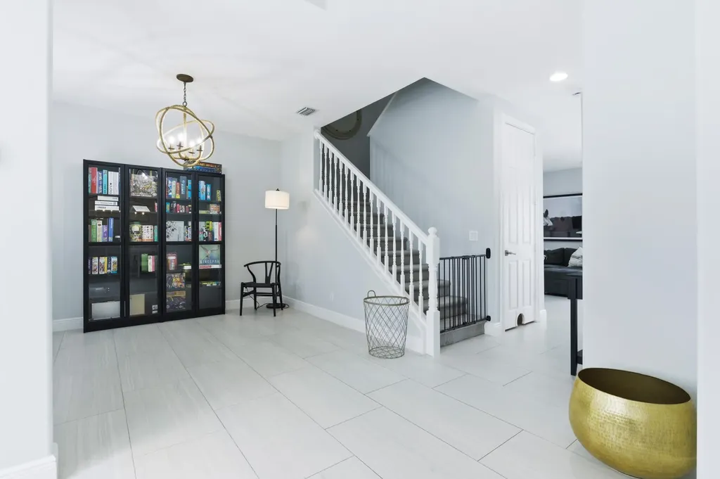573 Cocoplum Drive Drive E Jupiter FL 33458