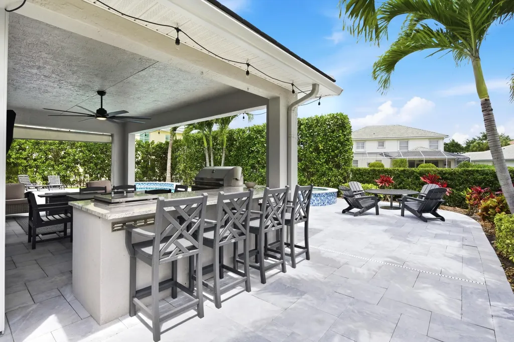 573 Cocoplum Drive Drive E Jupiter FL 33458