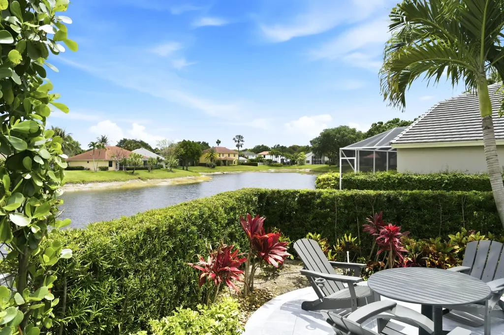 573 Cocoplum Drive Drive E Jupiter FL 33458