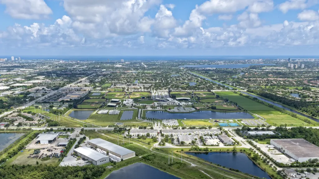 573 Cocoplum Drive Drive E Jupiter FL 33458