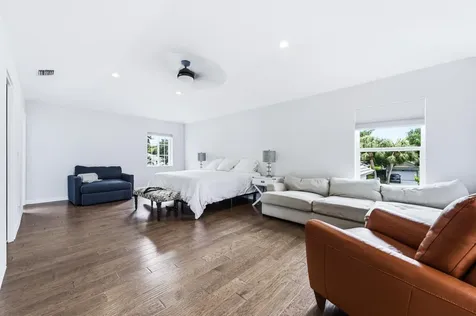 573 Cocoplum Drive Drive E Jupiter FL 33458