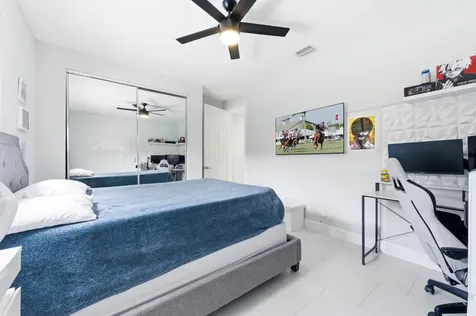 573 Cocoplum Drive Drive E Jupiter FL 33458