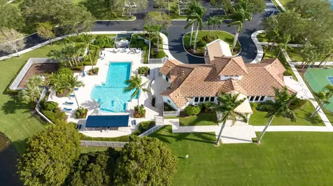 573 Cocoplum Drive Drive E Jupiter FL 33458