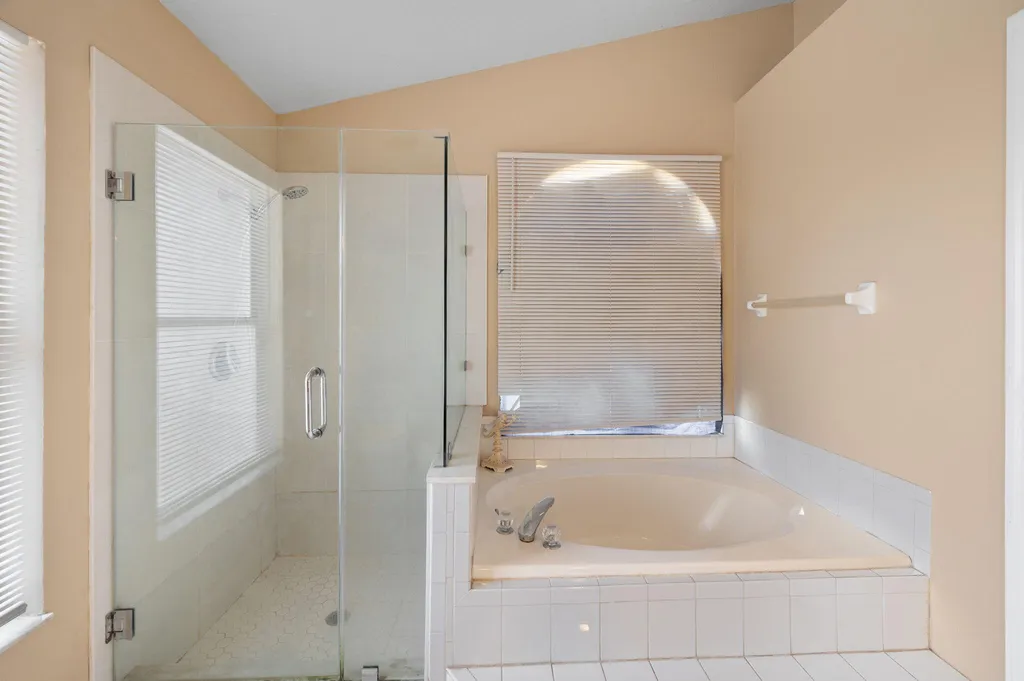 5930 NW Theda Lane Port St Lucie FL 34983