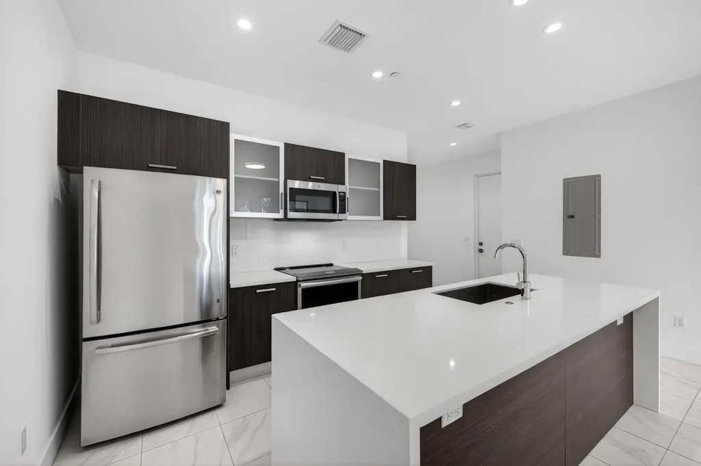 1044 NE 18th Avenue Fort Lauderdale FL 33304