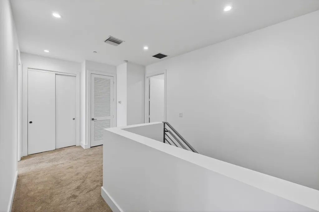 1044 NE 18th Avenue Fort Lauderdale FL 33304
