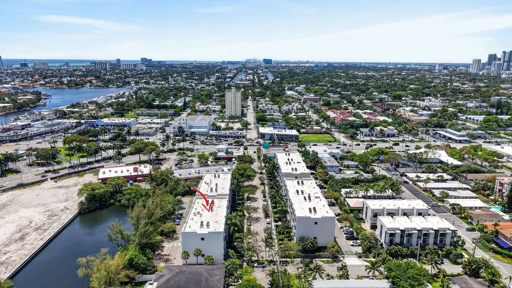 1044 NE 18th Avenue Fort Lauderdale FL 33304