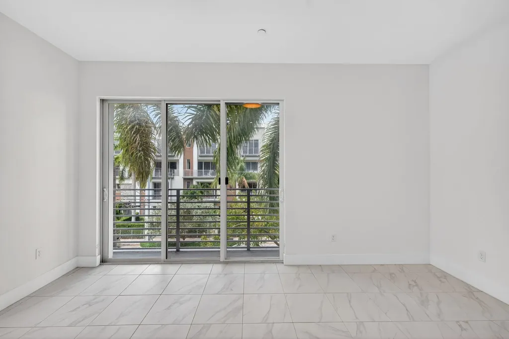 1044 NE 18th Avenue Fort Lauderdale FL 33304