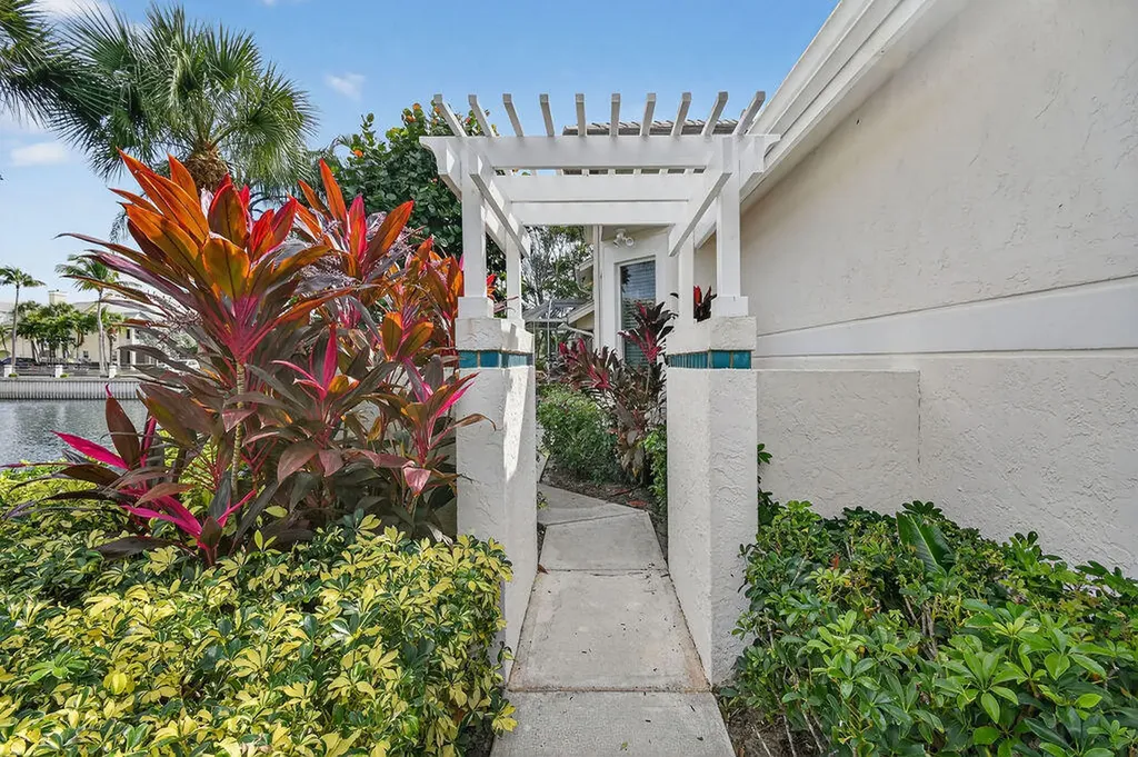 2074 Mainsail Circle Jupiter FL 33477