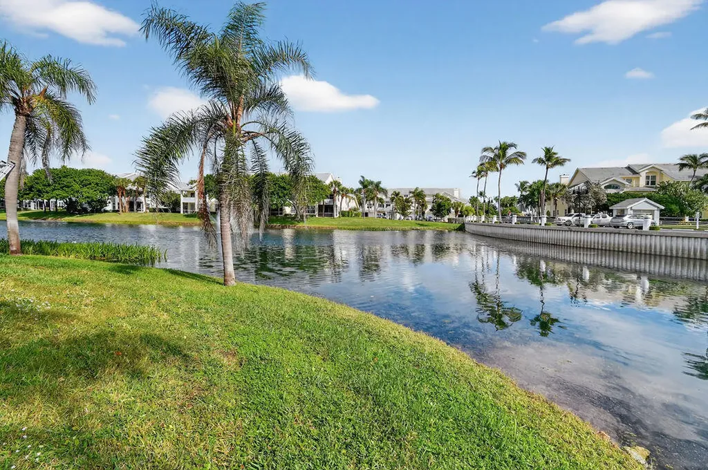 2074 Mainsail Circle Jupiter FL 33477