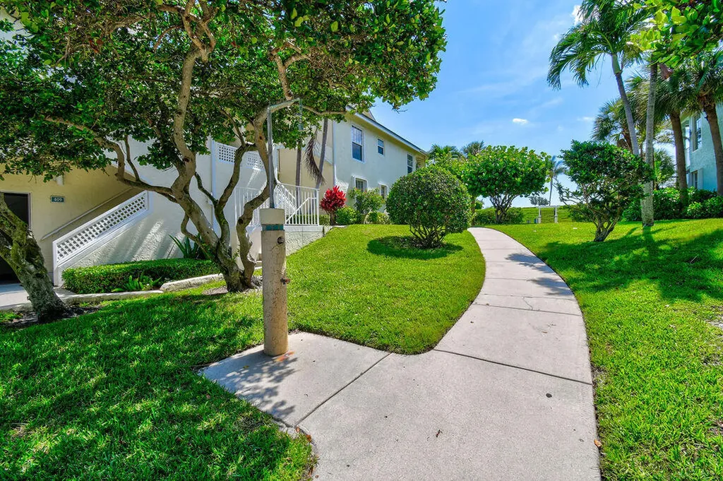2074 Mainsail Circle Jupiter FL 33477
