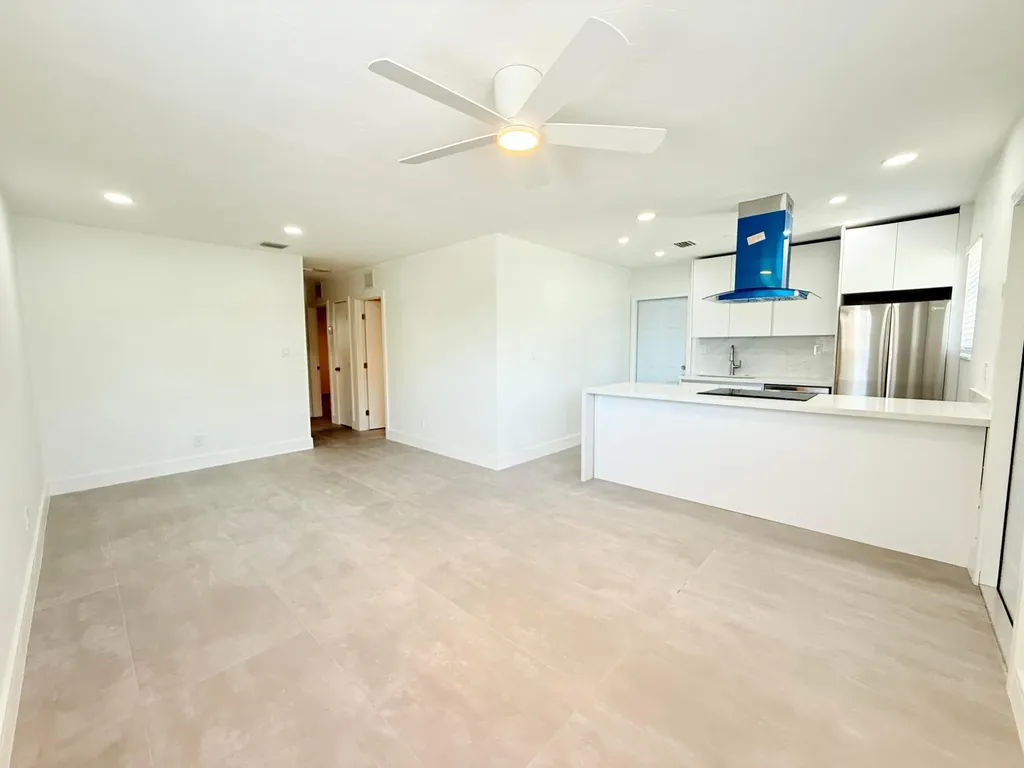 2611 NW 21st Street Fort Lauderdale FL 33311