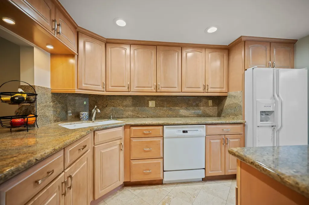 900 SW 12th Street Fort Lauderdale FL 33315