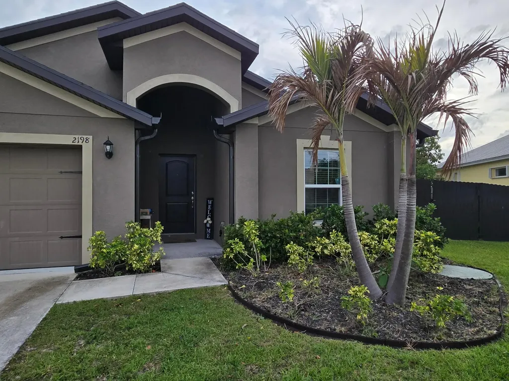 2198 SW Algiers Street Port St Lucie FL 34953